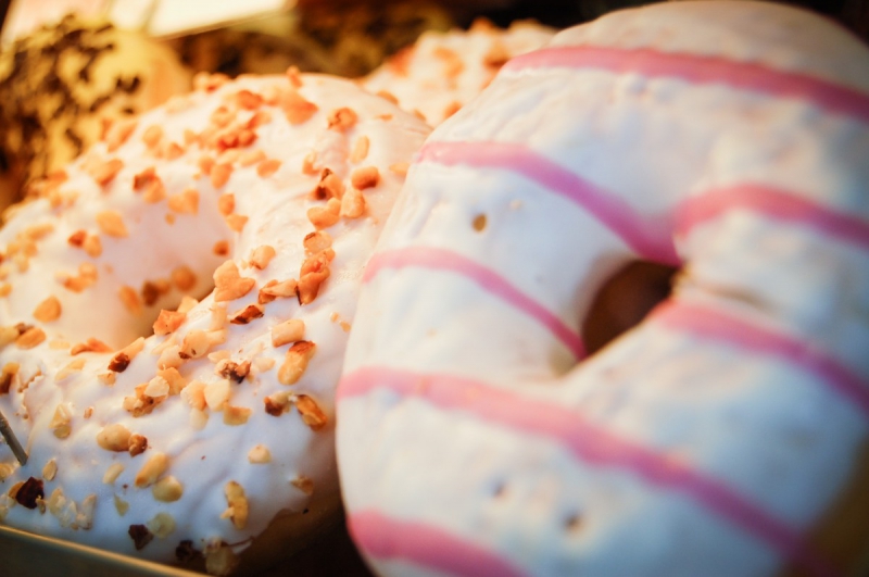 patisserie-BONSON-min_donuts_sweets_pastries_pastry_shop_cake_cakes_bakery_eating-987656